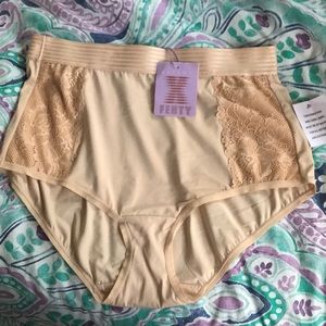 NWT Savage X Fenty High Waisted Briefs